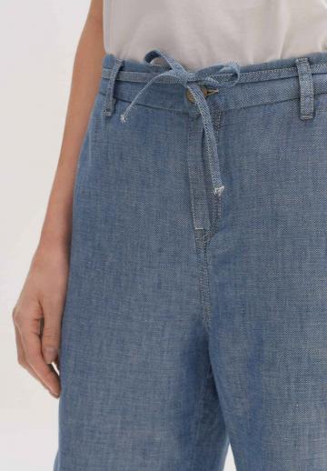 Клешеные джинсы