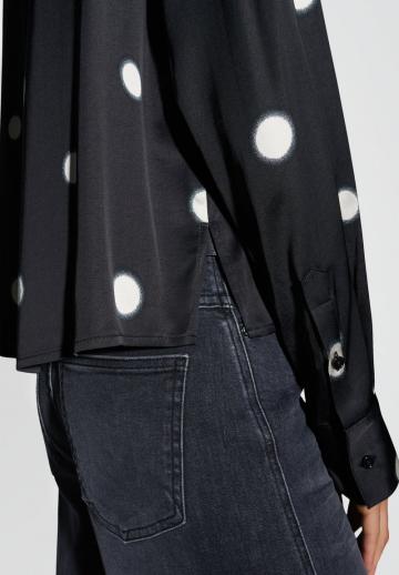 Атласная блузка