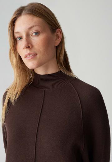 Вязаное платье