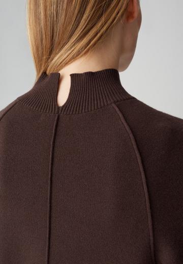 Вязаное платье