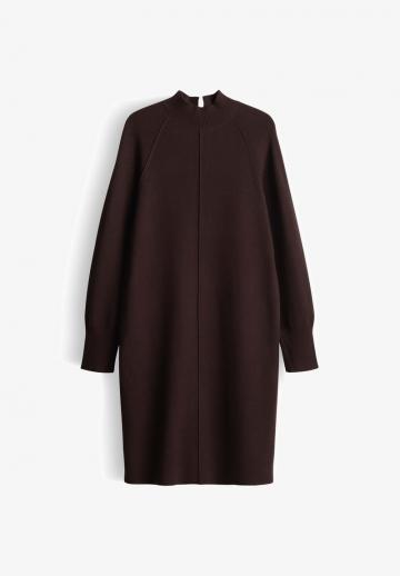 Вязаное платье