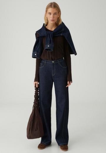 Прямые джинсы