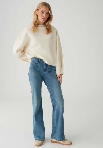 Клешеные джинсы