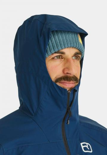 Спортивная куртка