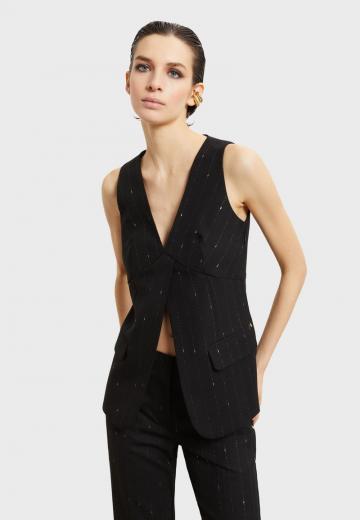 Джинсовая жилетка