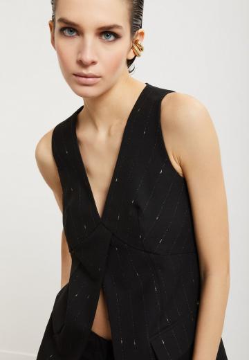 Джинсовая жилетка