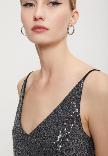 Топ на бретельках