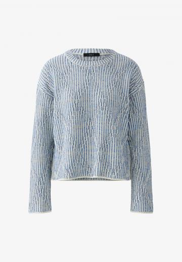 Пуловер в полоску