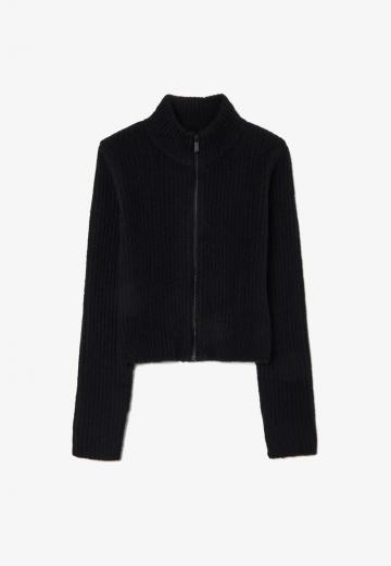 Вязаная кофта