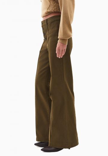 Клешеные брюки