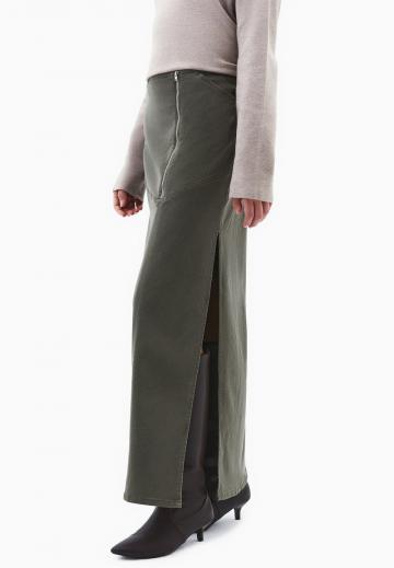 Юбка с накладными карманами