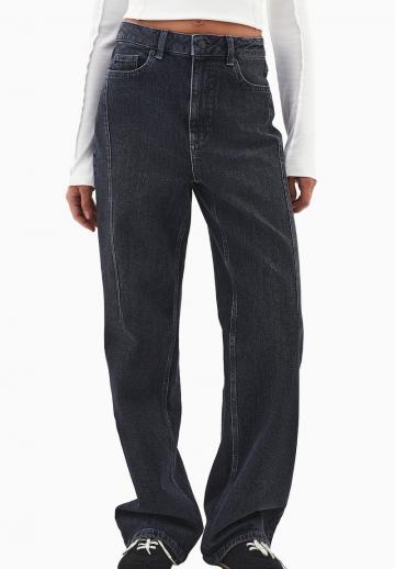 Прямые джинсы