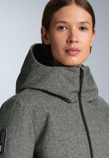 Спортивная куртка