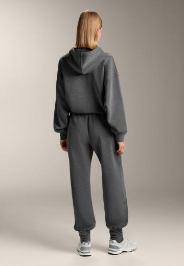 Спортивная толстовка