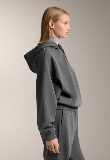 Спортивная толстовка