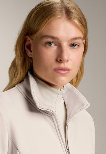 Спортивная куртка