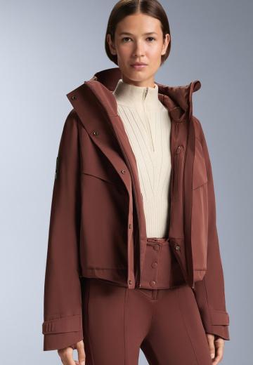 Спортивная куртка