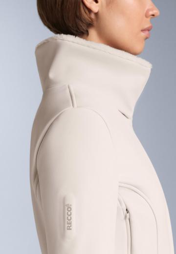 Спортивная куртка