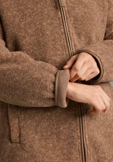 Короткое пальто