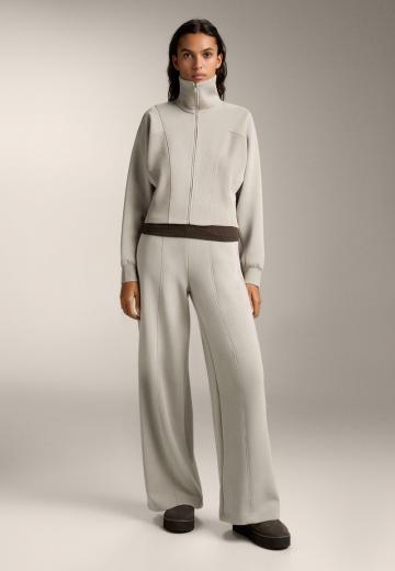 Спортивная толстовка