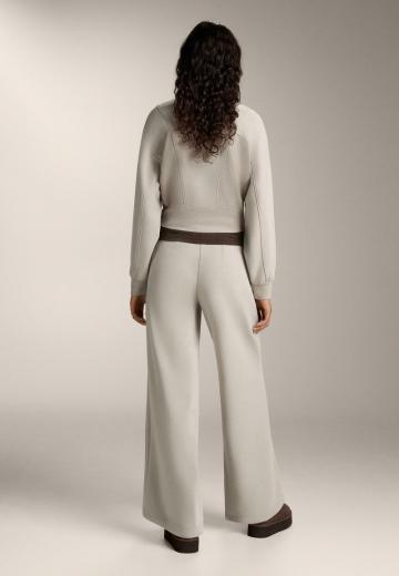 Спортивная толстовка