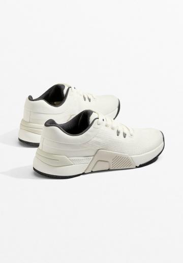 Тренировочные кроссовки