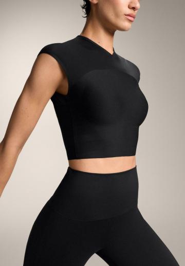 Спортивный топ