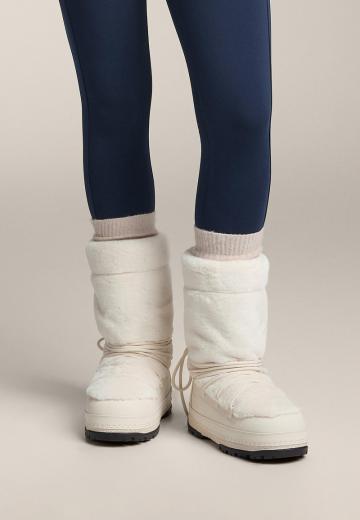 Спортивные сапоги