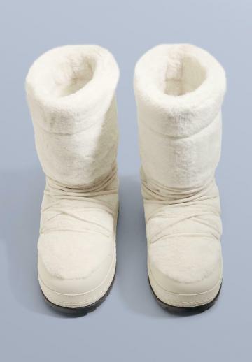 Спортивные сапоги