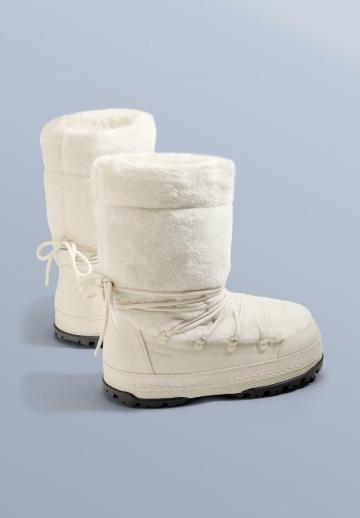 Спортивные сапоги