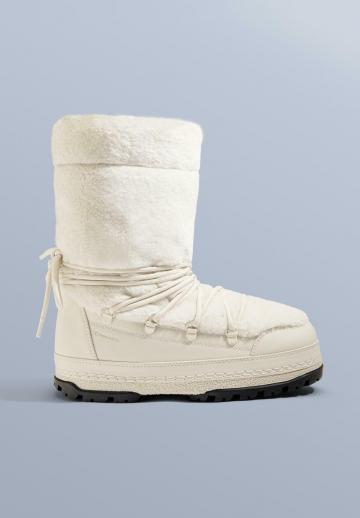 Спортивные сапоги