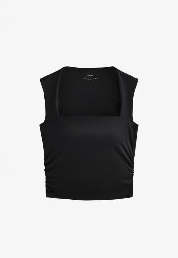 Спортивный топ