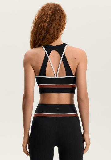 Спортивный топ