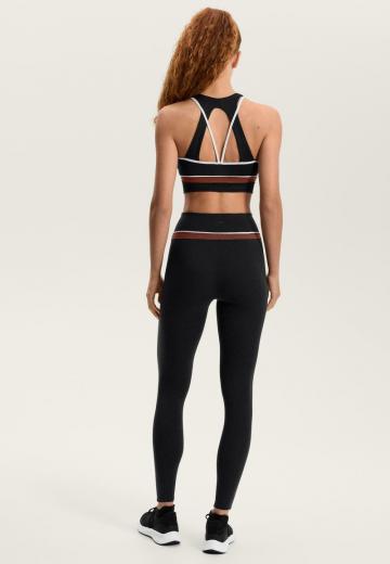 Спортивный топ