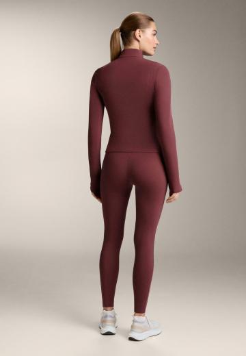 Спортивная куртка