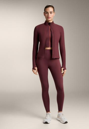 Спортивная куртка