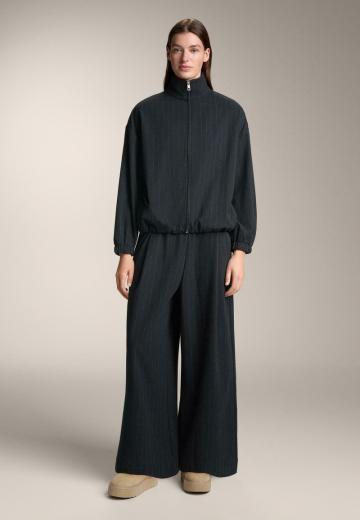 Спортивная куртка