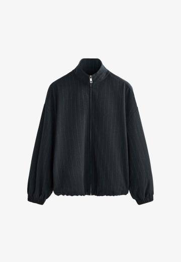 Спортивная куртка