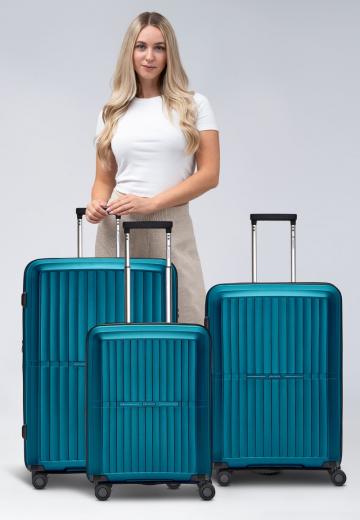 Набор чемоданов