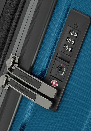 Набор чемоданов