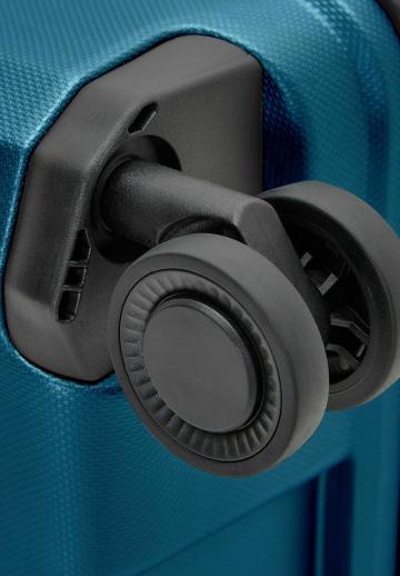 Набор чемоданов