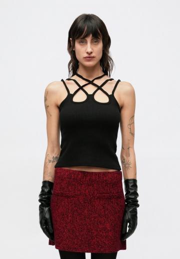 Топ на бретельках