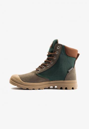 Ботинки на шнуровке