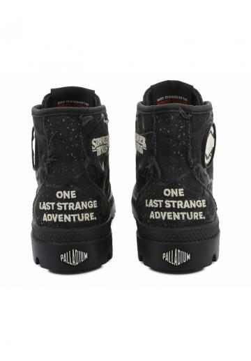 Ботинки на шнуровке