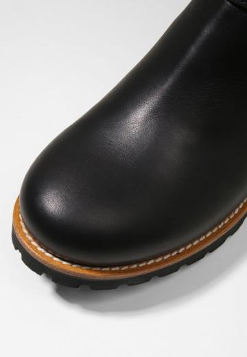 Зимние ботинки