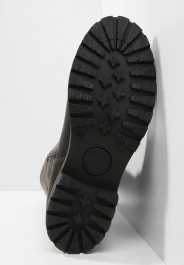 Зимние ботинки