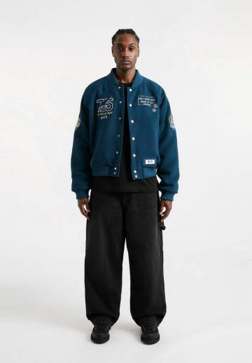 Куртка бомбер