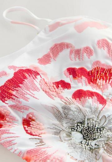 Слитный купальник