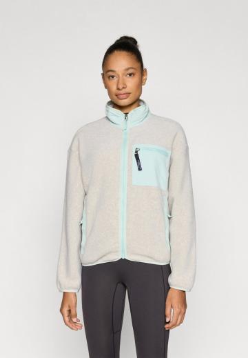 Спортивная куртка