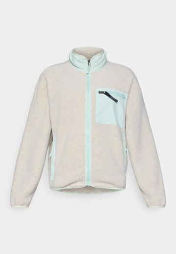 Спортивная куртка